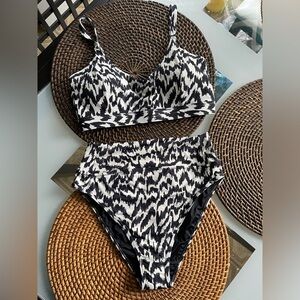 Knix Bikini Safari Print Scoop Top and Sculpt High Rise High Cut Bottom S